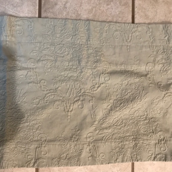 Pair of  Light Green Floral Scroll Curtain Valance/Toppers - Picture 4 of 14